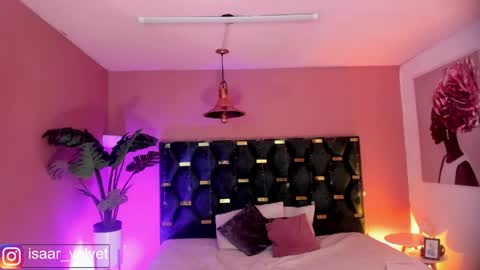 Isabella  online show from 04/22/26, 11:34