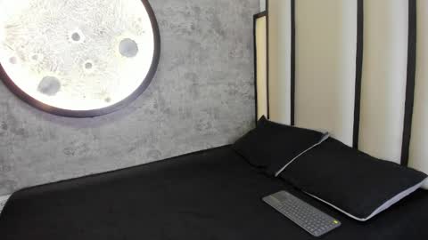 Stefany Y Diego online show from 04/19/26, 11:53