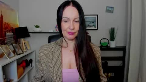 Jasmine online show from 10/27/25, 06:28