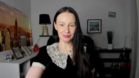 Jasmine online show from 02/05/26, 06:29