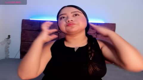 Snapshot of velvet_llove chatting on 03/21/26, 10:31 velvet online show from 03/21/26, 10:31