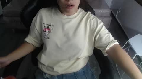 velvet_moon_v online show from 02/09/26, 08:24