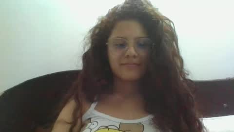 velvet_moon_v online show from 04/22/26, 11:17