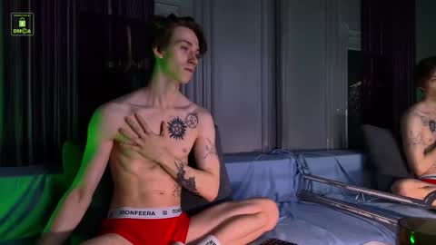 Snapshot of velvet_power chatting on 11/07/25, 10:26 Ares online show from 11/07/25, 10:26