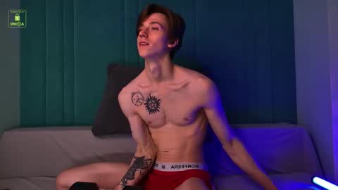 Snapshot of velvet_power chatting on 11/08/25, 04:34 Ares online show from 11/08/25, 04:34