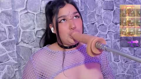 velvet_rosee_ online show from 10/04/25, 12:03