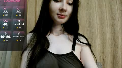 Snapshot of velvet_shadow chatting on 10/15/25, 04:40 velvet_shadow online show from 10/15/25, 04:40