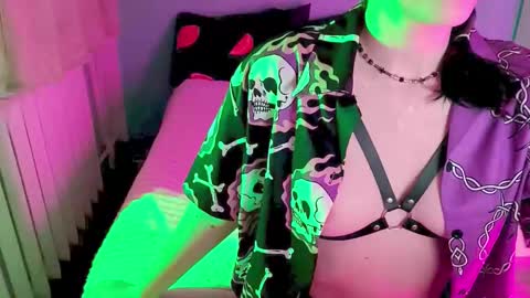 Violet online show from 01/21/25, 06:23