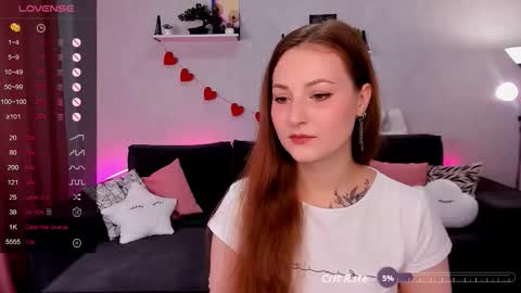 Snapshot of velvetcherry_ chatting on 09/26/25, 09:02 Mia online show from 09/26/25, 09:02