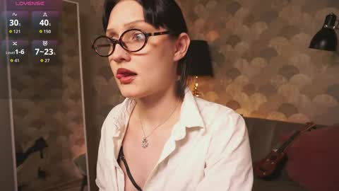 Lily online show from 05/08/26, 09:09