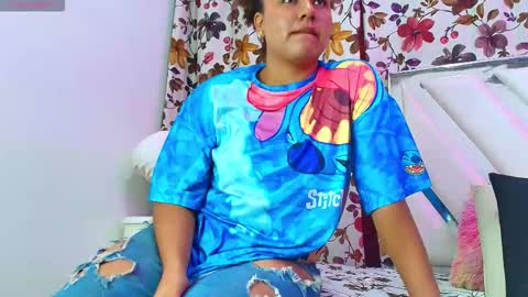 Snapshot of velvetnaughty4u chatting on 11/17/25, 02:23 velvetnaughty4u online show from 11/17/25, 02:23