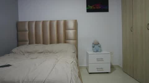 velvet online show from 03/01/26, 04:58