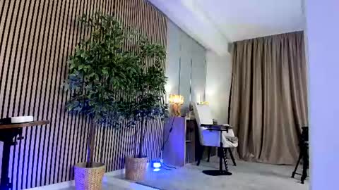 Velvet online show from 07/04/26, 03:02