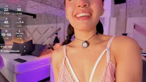 velvett_moon__ online show from 05/05/26, 03:47