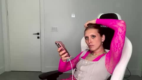 VelvetTGirl online show from 02/14/26, 04:15