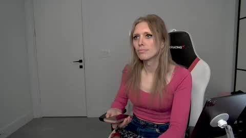 VelvetTGirl online show from 02/25/26, 03:54