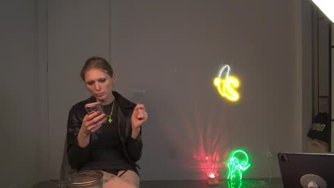 VelvetTGirl online show from 04/09/26, 06:35