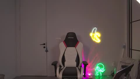 VelvetTGirl online show from 04/11/26, 08:29