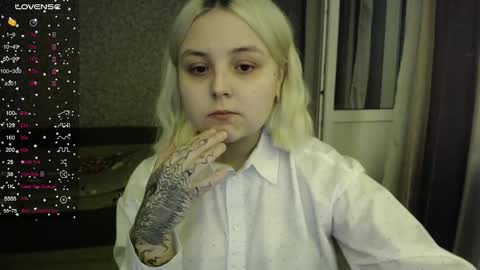 eva 3 online show from 10/26/25, 08:48