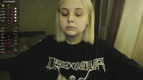 eva 3 online show from 11/10/25, 02:32