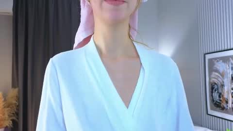 Venelopa online show from 02/18/25, 07:10