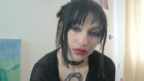 Snapshot of venera_goddess chatting on 10/07/25, 01:19 Naly online show from 10/07/25, 01:19
