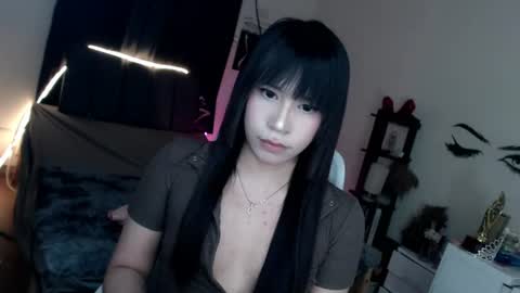 Snapshot of veniceseduction chatting on 06/15/26, 11:45 veniceseduction online show from 06/15/26, 11:45