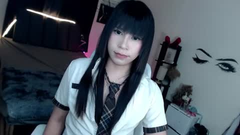 Snapshot of veniceseduction chatting on 06/18/26, 01:48 veniceseduction online show from 06/18/26, 01:48