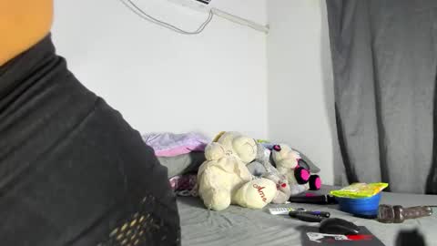vennuss01 online show from 03/25/26, 10:49