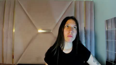 Snapshot of venurmorgan chatting on 10/26/25, 04:13 venurmorgan online show from 10/26/25, 04:13