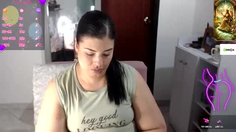 Snapshot of venus1111_ chatting on 10/19/25, 12:22 HI IM VENUS SMALL BOOBS BIG HEART WARM PUSSY online show from 10/19/25, 12:22
