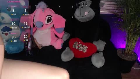 Snapshot of venus_26_ chatting on 10/23/25, 11:46 eva online show from 10/23/25, 11:46