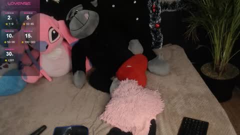 eva online show from 12/19/25, 11:45