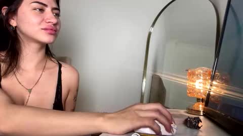 venus_art11 online show from 04/24/26, 08:33