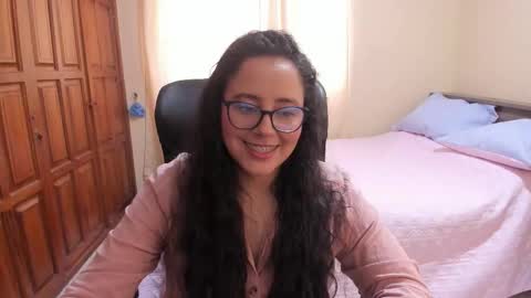 Snapshot of venus_cat_ chatting on 10/01/25, 03:18 Venus online show from 10/01/25, 03:18