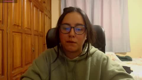 Snapshot of venus_cat_ chatting on 12/14/25, 08:52 Venus online show from 12/14/25, 08:52