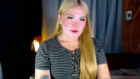 I am Colly Your mystery girl online show from 06/18/26, 01:28