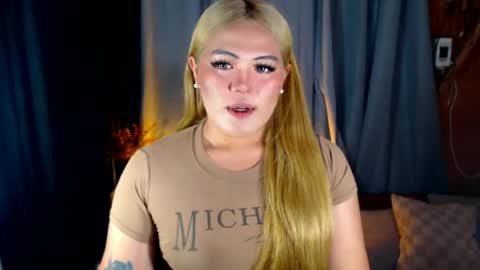 I am Colly Your mystery girl online show from 06/19/26, 02:05
