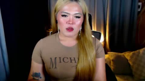 I am Colly Your mystery girl online show from 07/17/26, 04:45