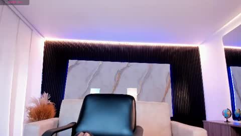 Snapshot of venus_cooperr chatting on 07/14/26, 11:27 Venus Cooperr online show from 07/14/26, 11:27