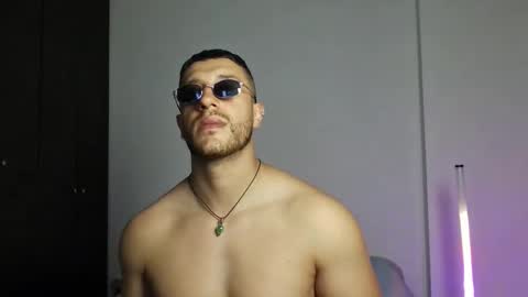 Snapshot of venus_griego chatting on 11/27/25, 02:57 venus_griego online show from 11/27/25, 02:57