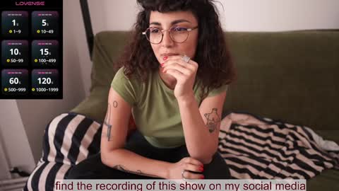 Bella online show from 11/24/25, 11:21