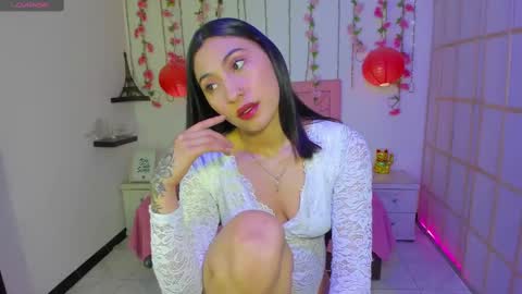 Snapshot of venus_latin_01 chatting on 03/03/25, 01:20 Mary online show from 03/03/25, 01:20