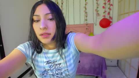 Snapshot of venus_latin_01 chatting on 09/09/25, 08:08 Mary online show from 09/09/25, 08:08