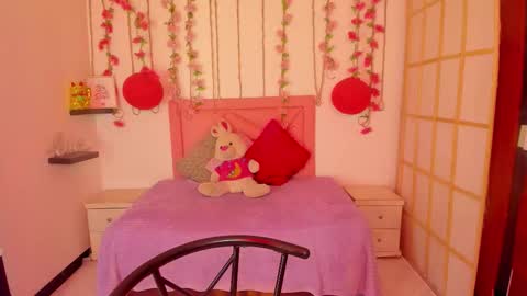 Mary online show from 12/18/25, 07:53