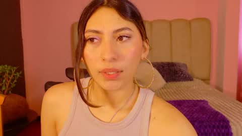 Snapshot of venus_latin_01 chatting on 03/20/26, 02:33 Mary online show from 03/20/26, 02:33