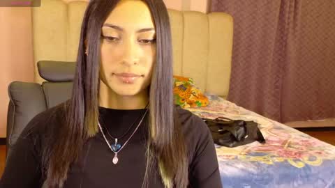 Snapshot of venus_latin_01 chatting on 05/07/26, 12:05 Mary online show from 05/07/26, 12:05