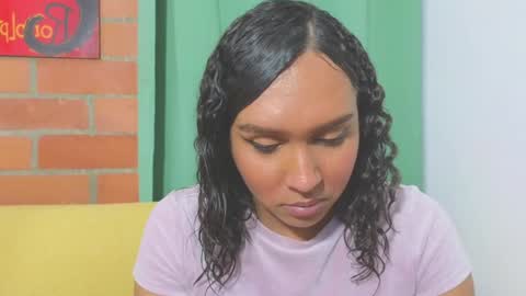 Snapshot of venus_speer chatting on 12/04/24, 01:58 Luisa online show from 12/04/24, 01:58