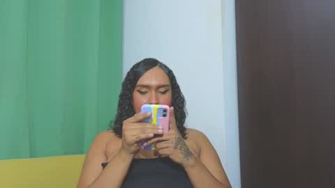 Snapshot of venus_speer chatting on 12/05/24, 02:09 Luisa online show from 12/05/24, 02:09