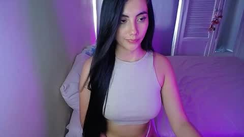 Snapshot of venus_starmodel chatting on 12/29/24, 10:36 Venus online show from 12/29/24, 10:36